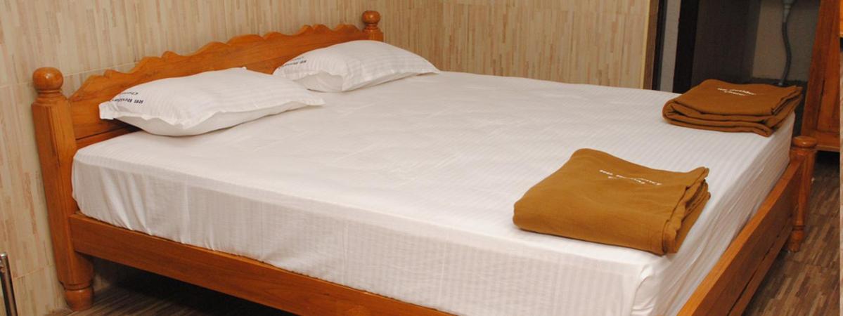 R B Residency Hotel Csennai Kültér fotó