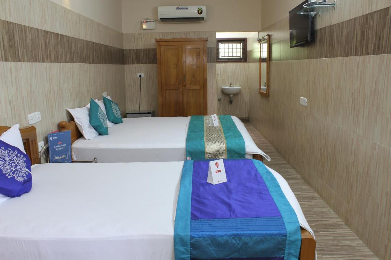 R B Residency Hotel Csennai Kültér fotó